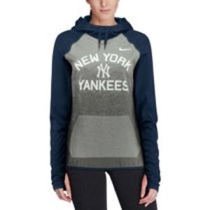 Nike NY Yankees graphic therma hoodie